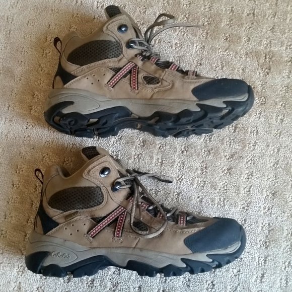 cabelas womens hiking boots